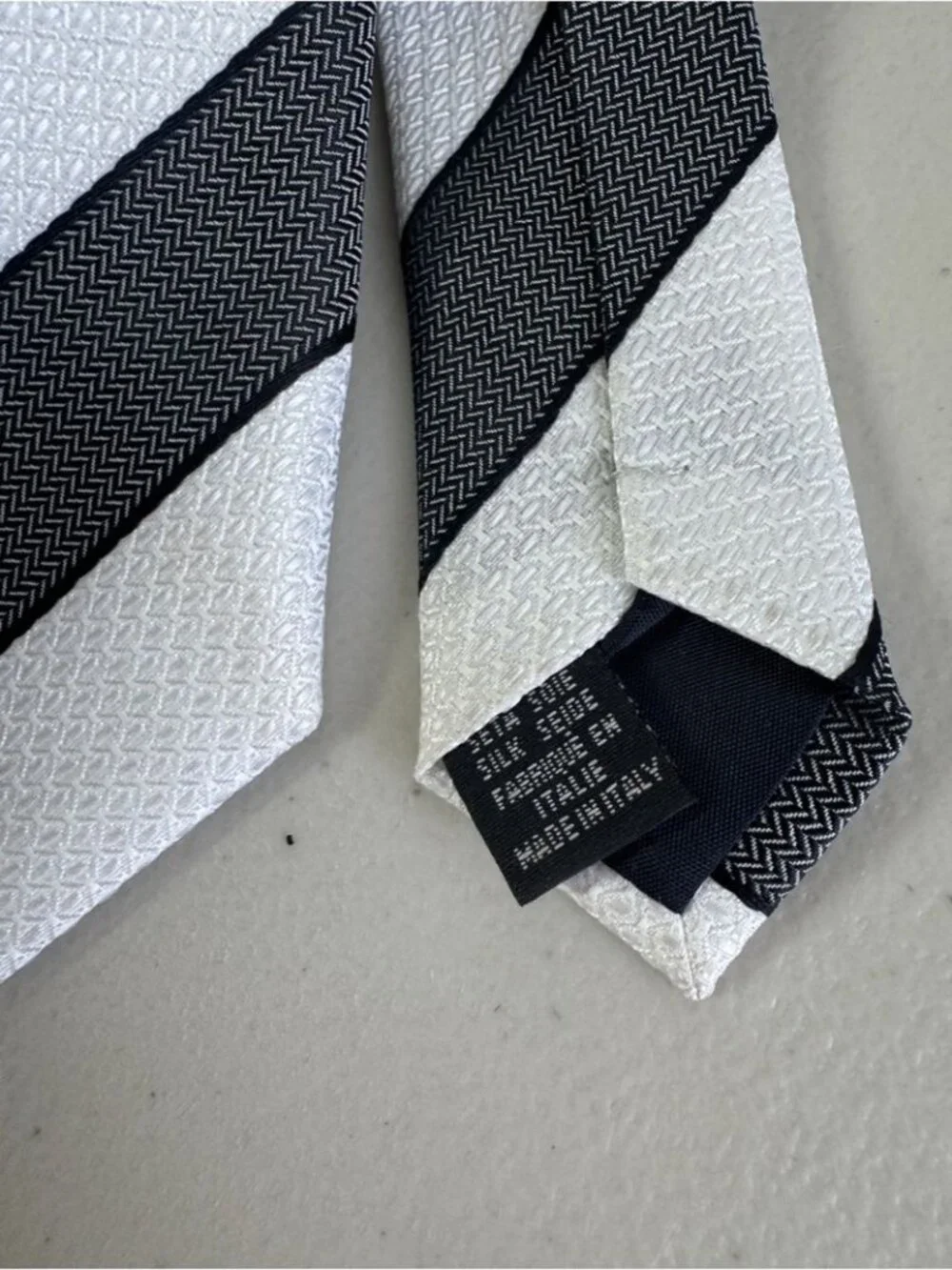 Ermenegildo Zegna Black White Diagonal Stripe Silk Tie Luxury Designer Classic